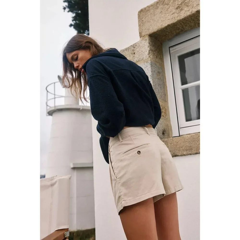 FREE PEOPLE Billie Chino Shorts in Almond Milk Size US 0